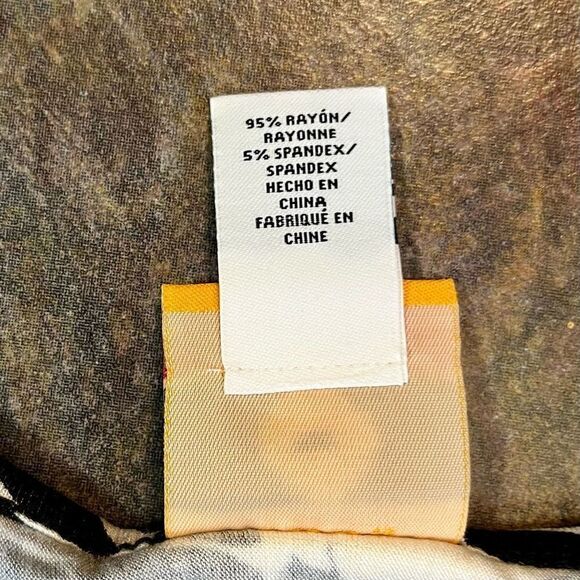 Ruby Rd. Black White Floral Keyhole Blouse 1X - Picture 10 of 10